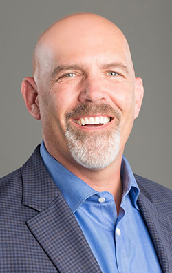 Headshot of Dr. Marc Thomas